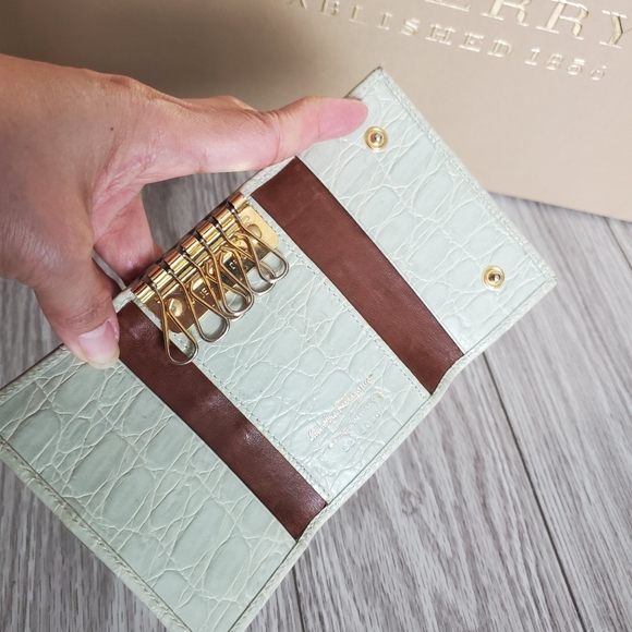 Ferregamo Bundle - Picture 10 of 16